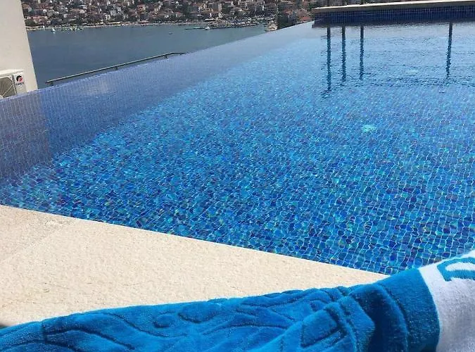 Anniken * Trogir