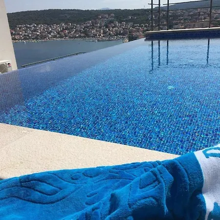 Anniken * تروغير